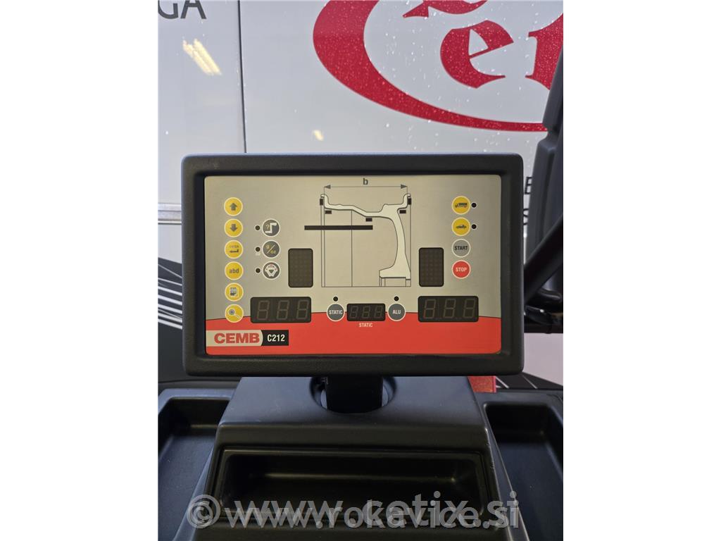 Tovorni centrirni stroj CEMB C212 - rabljen